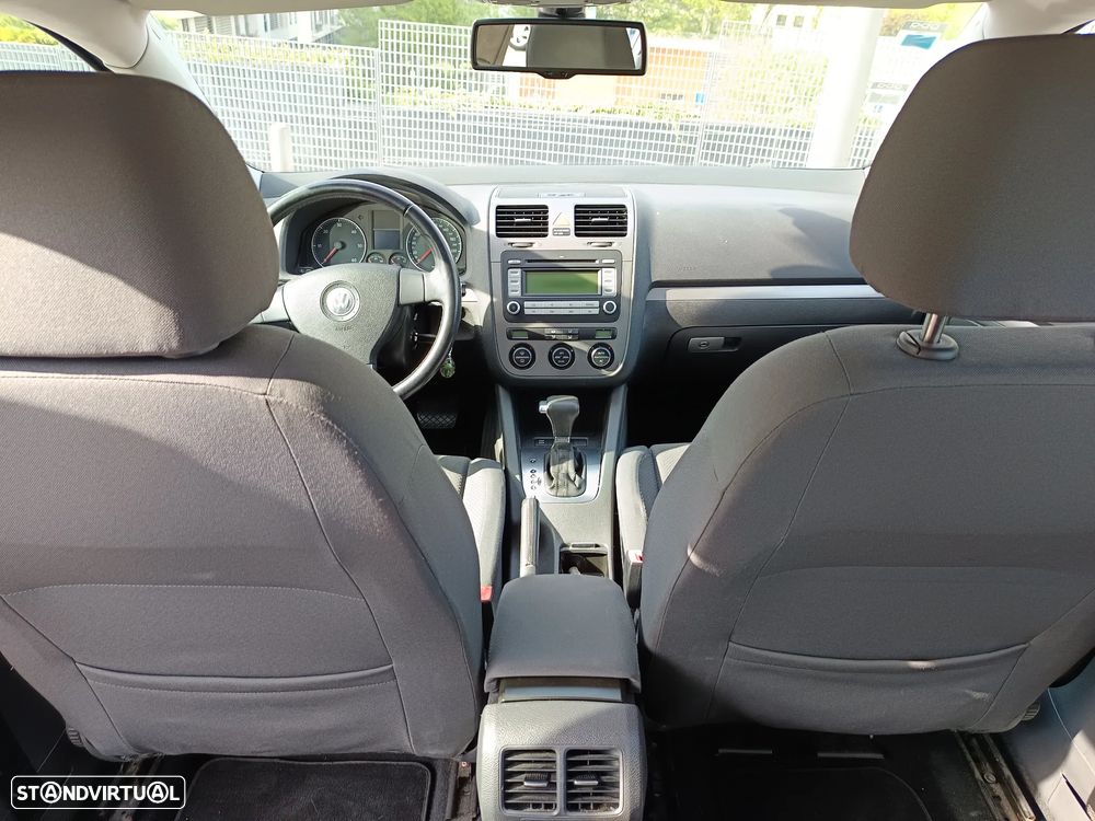 VW Golf 1.9 TDi Confortline DSG 7V - 34