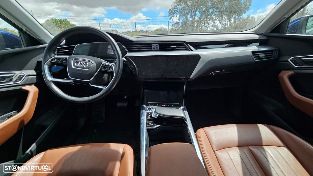 Audi e-tron 55 quattro - 10