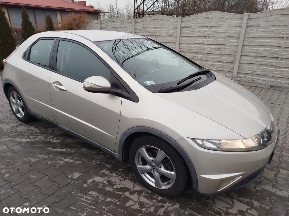 Honda Civic 1.8 Comfort - 16