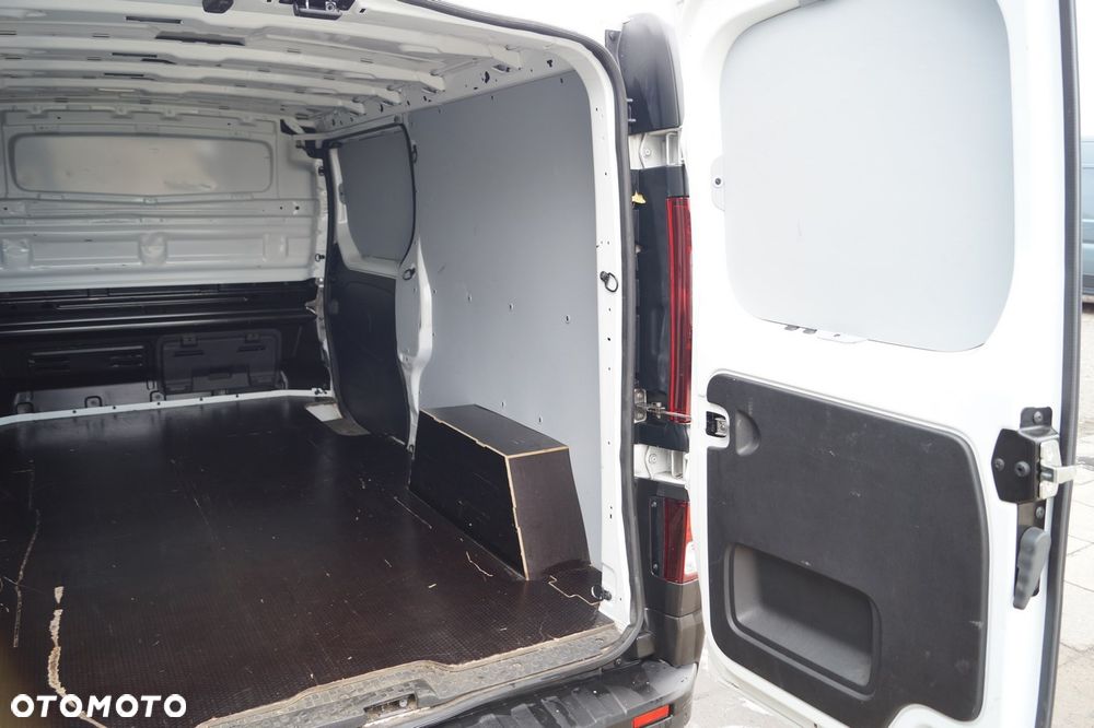 Renault Trafic - 20