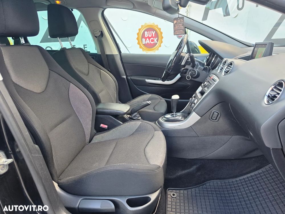 Peugeot 308 1.6HDi Premium Pack Aut - 10