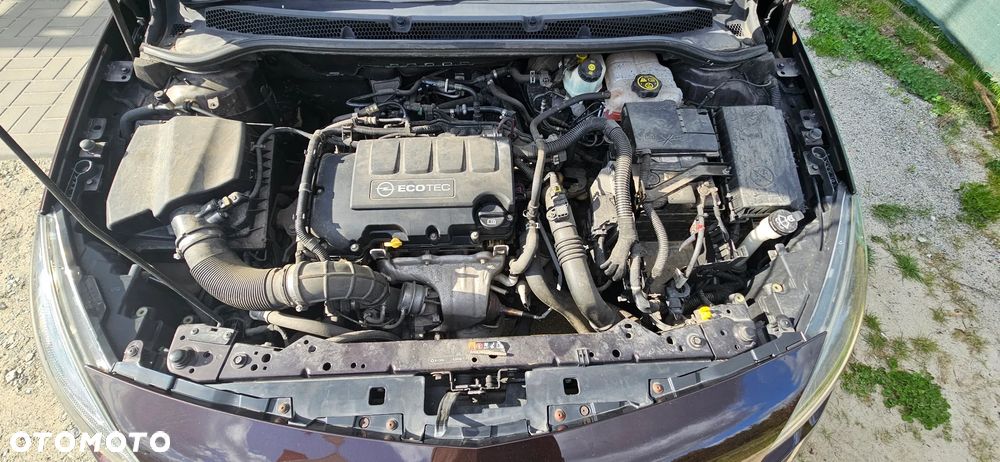 Opel Astra 1.4 Turbo - 10