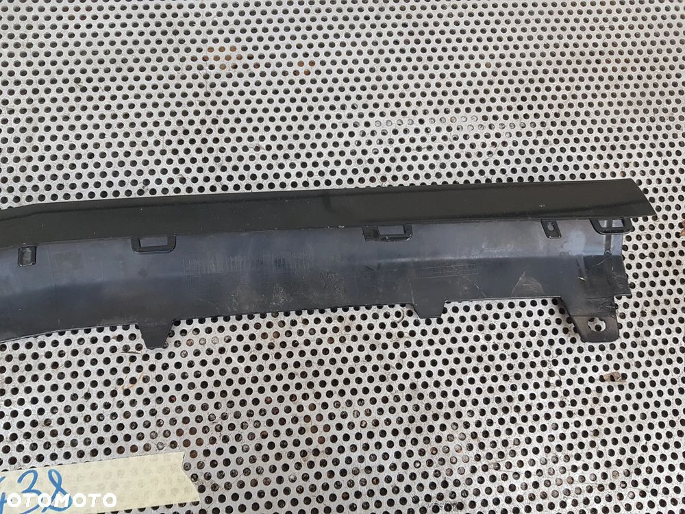 Mercedes W205 C AMG Listwa Zderzaka Środkowa Przód - 4