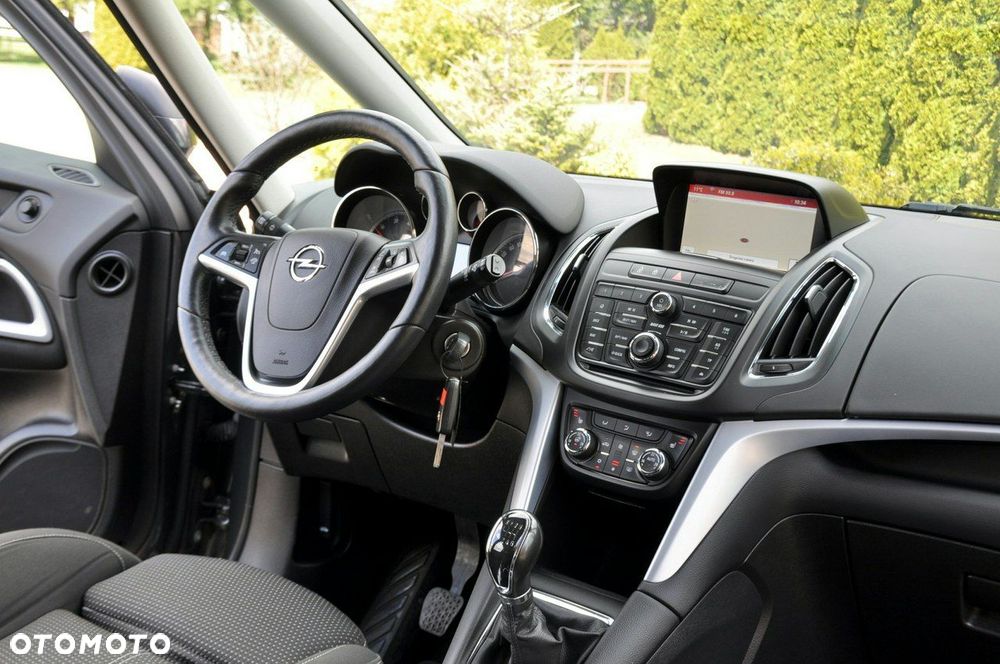 Opel Zafira - 26