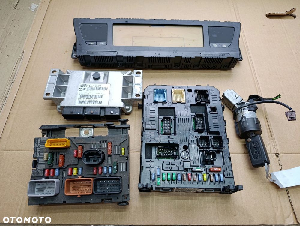 C4 Picasso I zestaw startowy komputer 1,8 16V manual C4 Grand Picasso Citroen