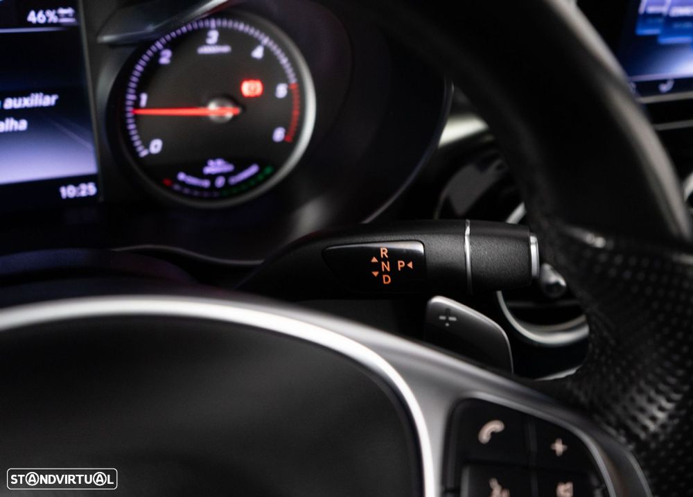 Mercedes-Benz C 300 h - 24