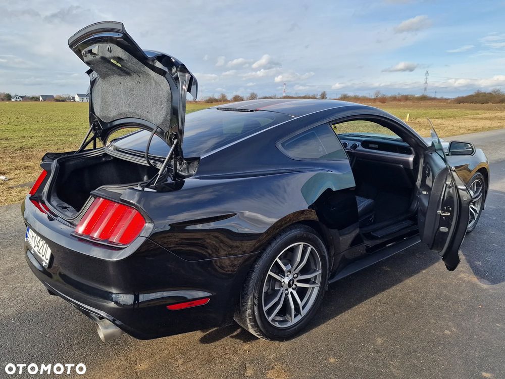 Ford Mustang 5.0 Ti-VCT V8 Black Shadow Edition - 36