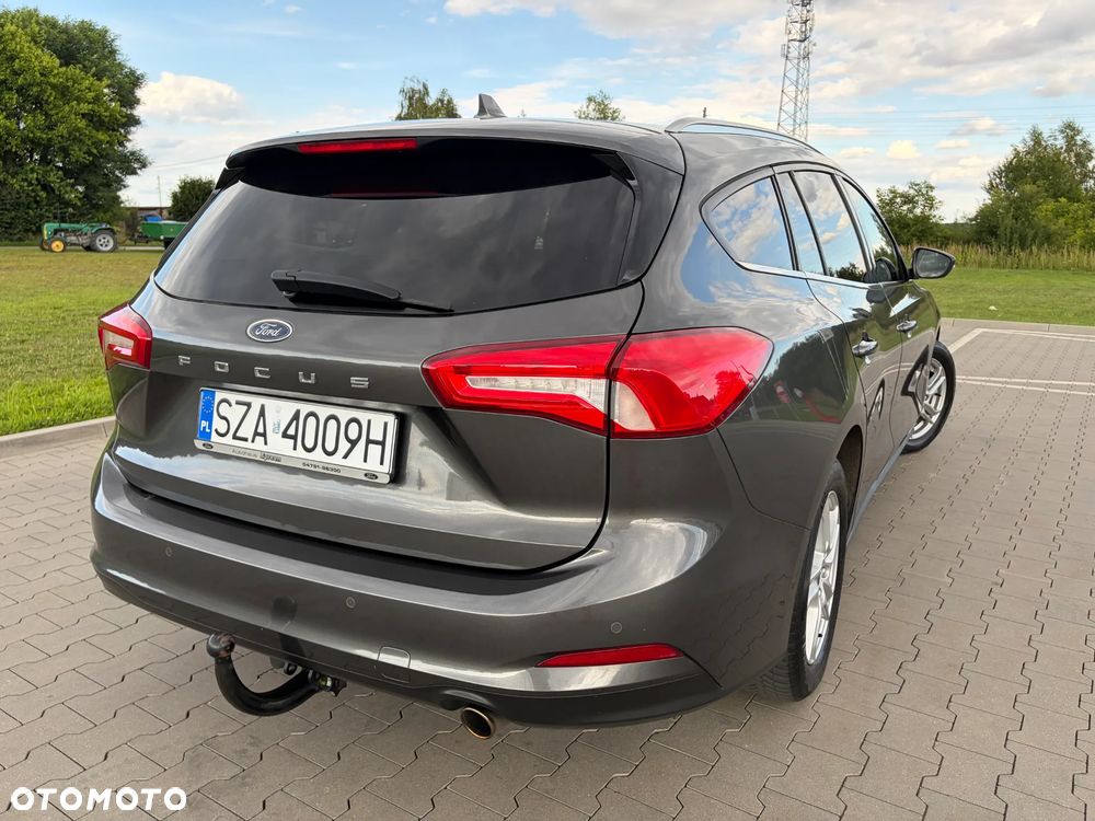 Ford Focus 1.5 EcoBlue Start-Stopp-System TITANIUM DESIGN - 19