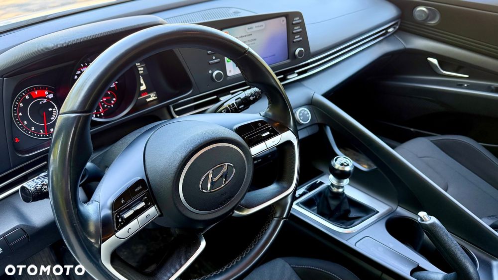 Hyundai Elantra 1.6 Modern - 11