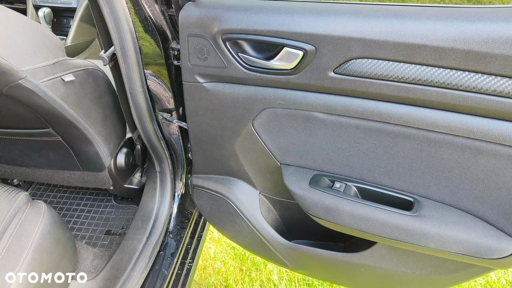 Renault Megane 1.5 dCi Intens EDC - 39