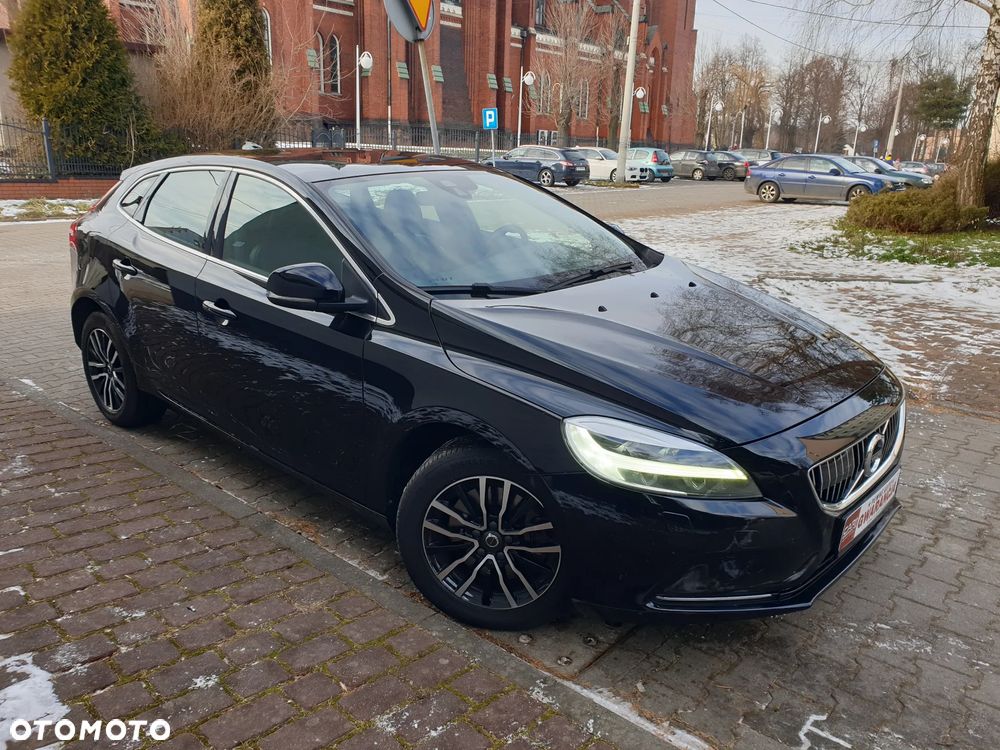 Volvo V40 D3 Inscription - 9