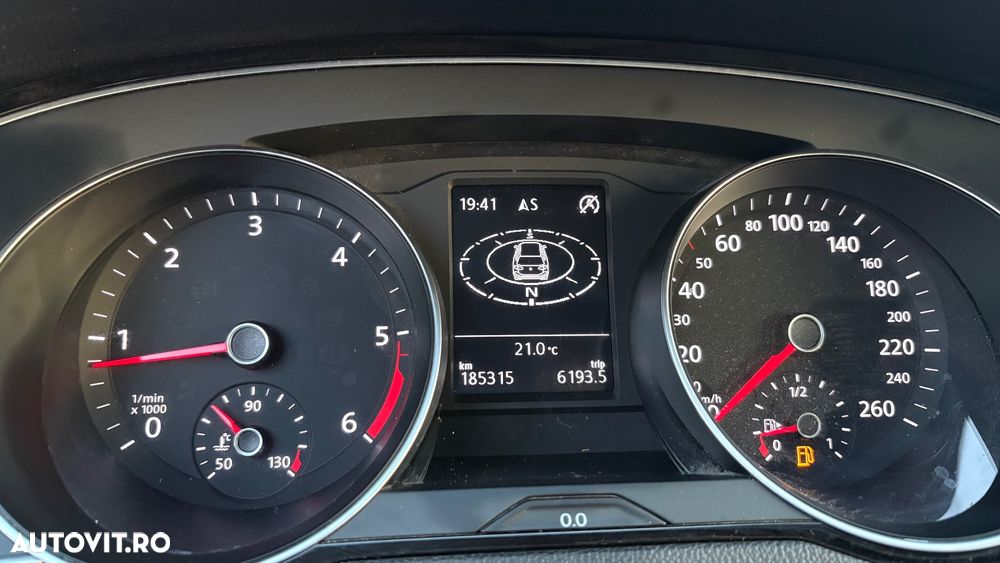 Volkswagen Passat 2.0 TDI (BlueMotion Technology) Comfortline - 8