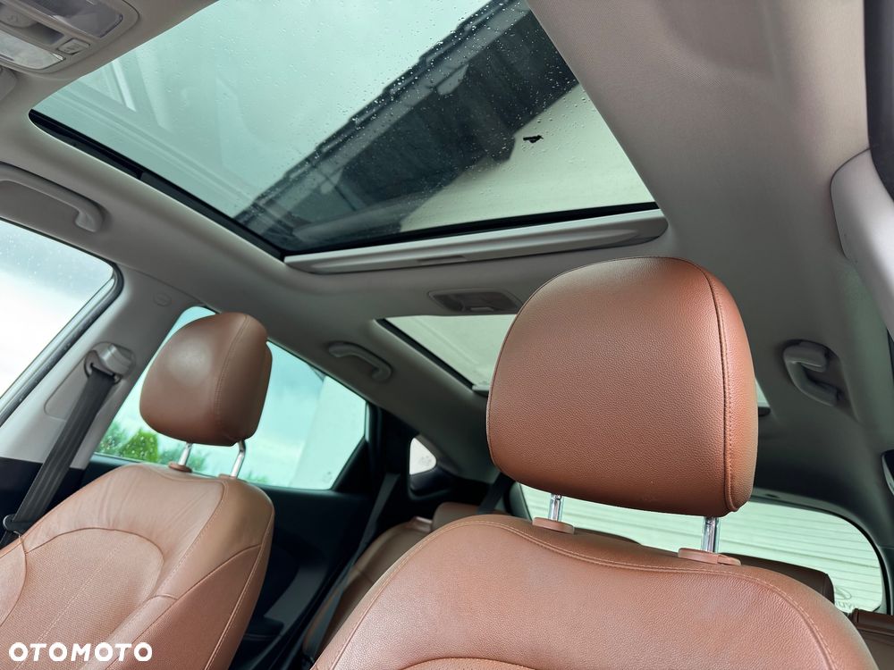 Hyundai ix35 1.7 CRDi 2WD Fifa World Cup Edition - 11