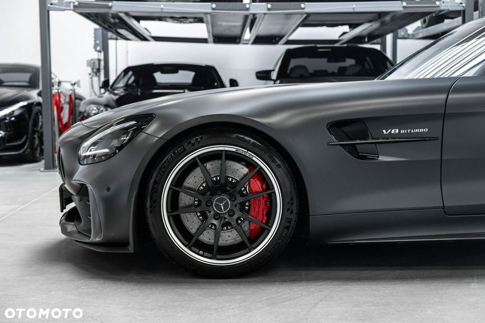 Mercedes-Benz AMG GT R - 14
