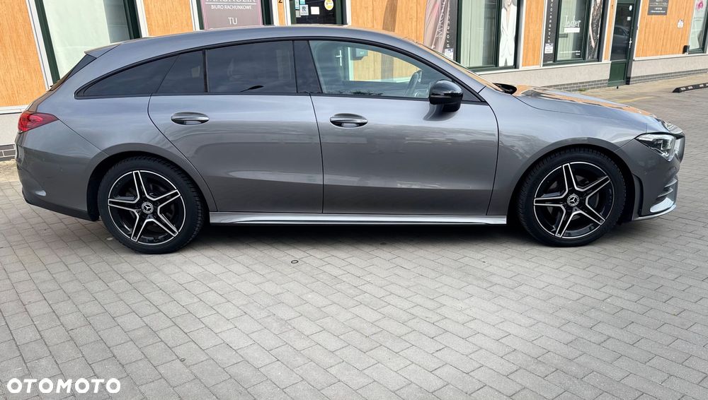 Mercedes-Benz CLA 180 7G-DCT AMG Line - 4