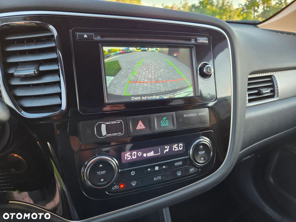 Mitsubishi Outlander - 25