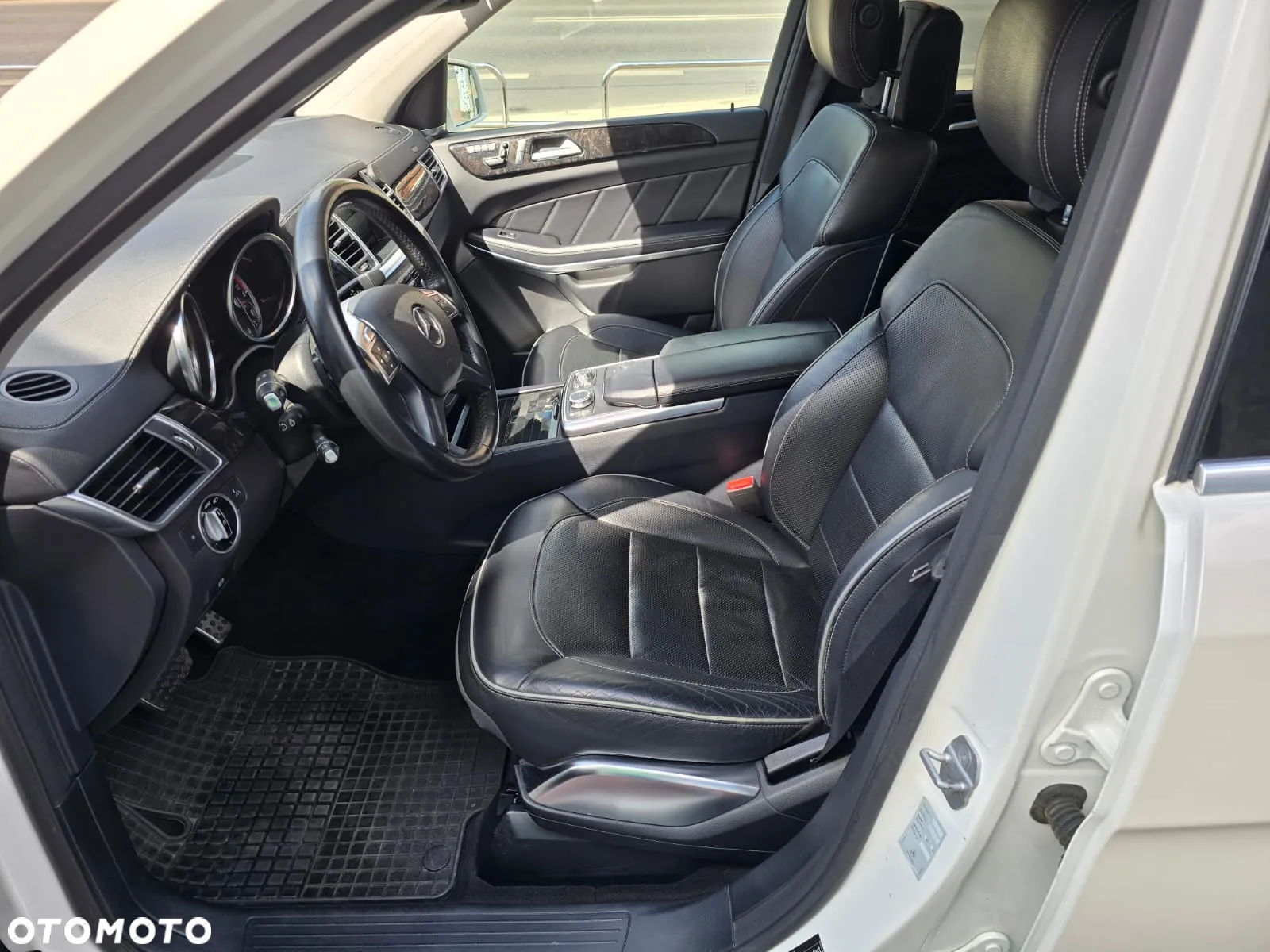 Mercedes-Benz GL 350 BlueTec 4-Matic - 8
