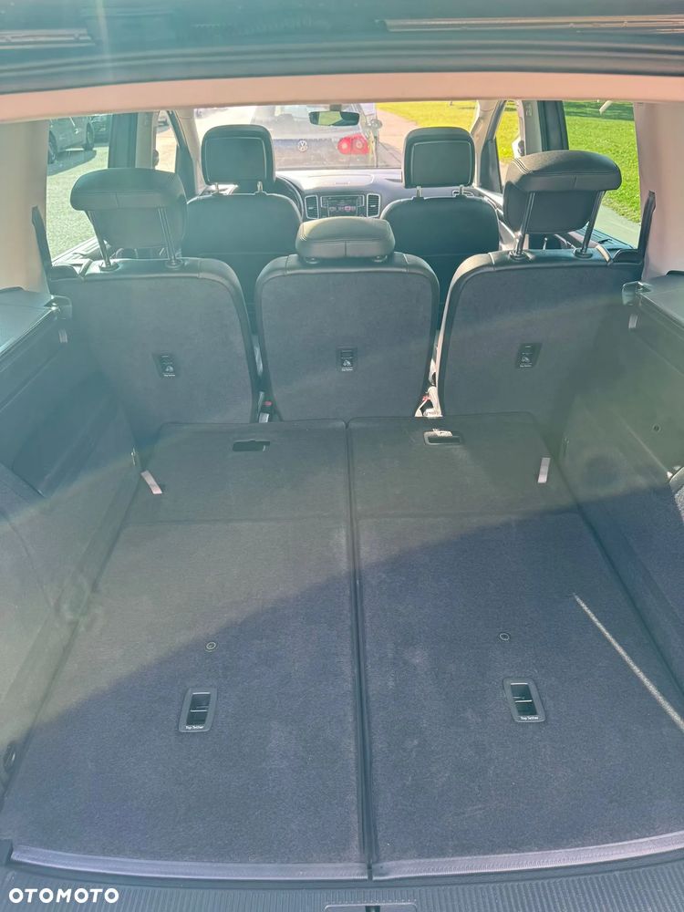 Volkswagen Sharan 2.0 TDI DSG Highline Black Style - 12