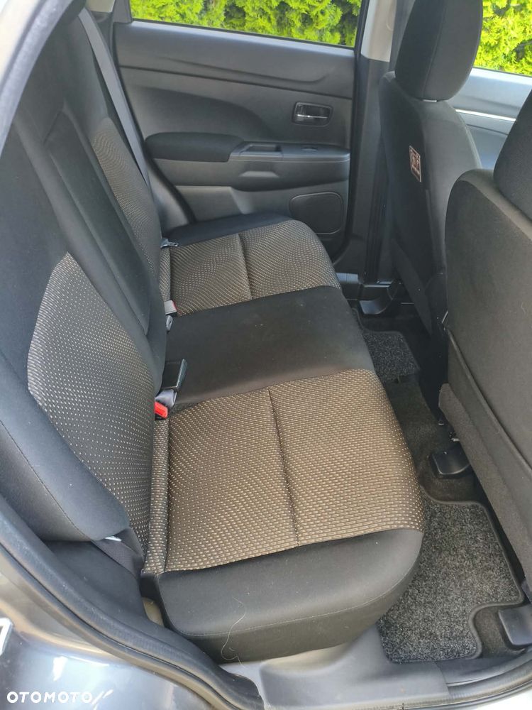Mitsubishi ASX - 17