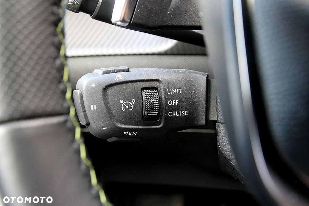 Peugeot 2008 1.2 PureTech GT S&S EAT8 - 21