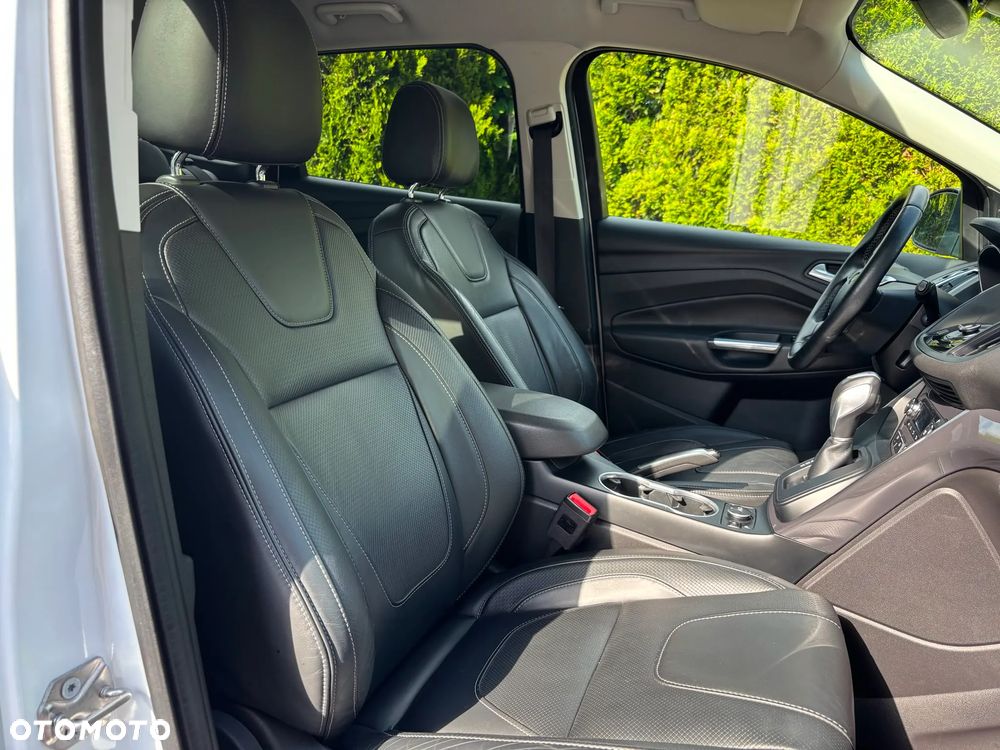 Ford Kuga 2.0 TDCi 4x4 ST-Line - 33