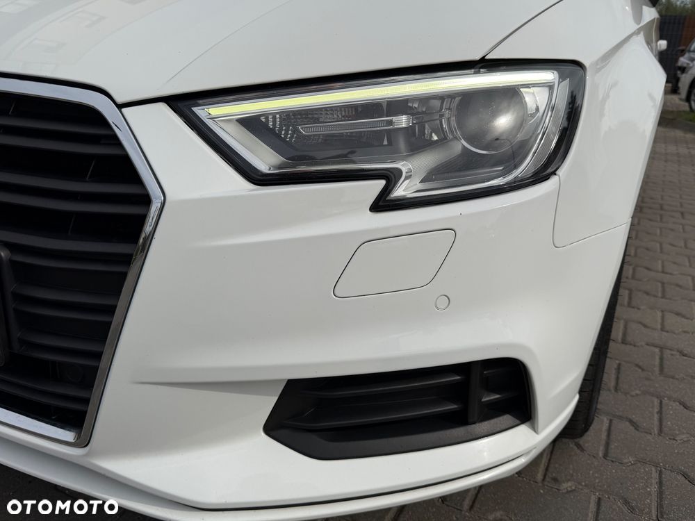 Audi A3 Limousine 30 TDI S tronic - 35