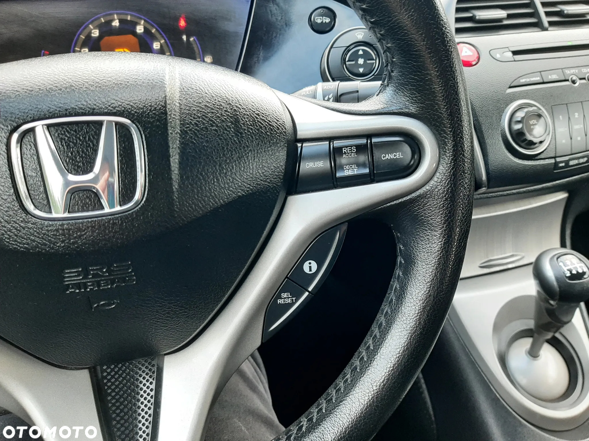 Honda Civic 1.8 Executive - 12