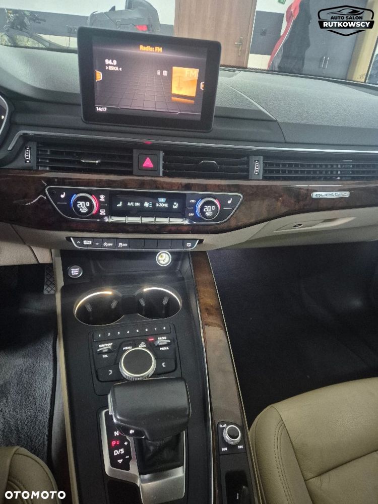 Audi A4 Limousine - 14