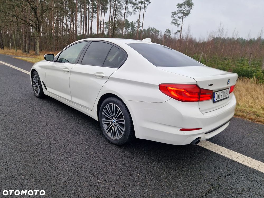 BMW Seria 5 530d xDrive Sport Line sport - 6