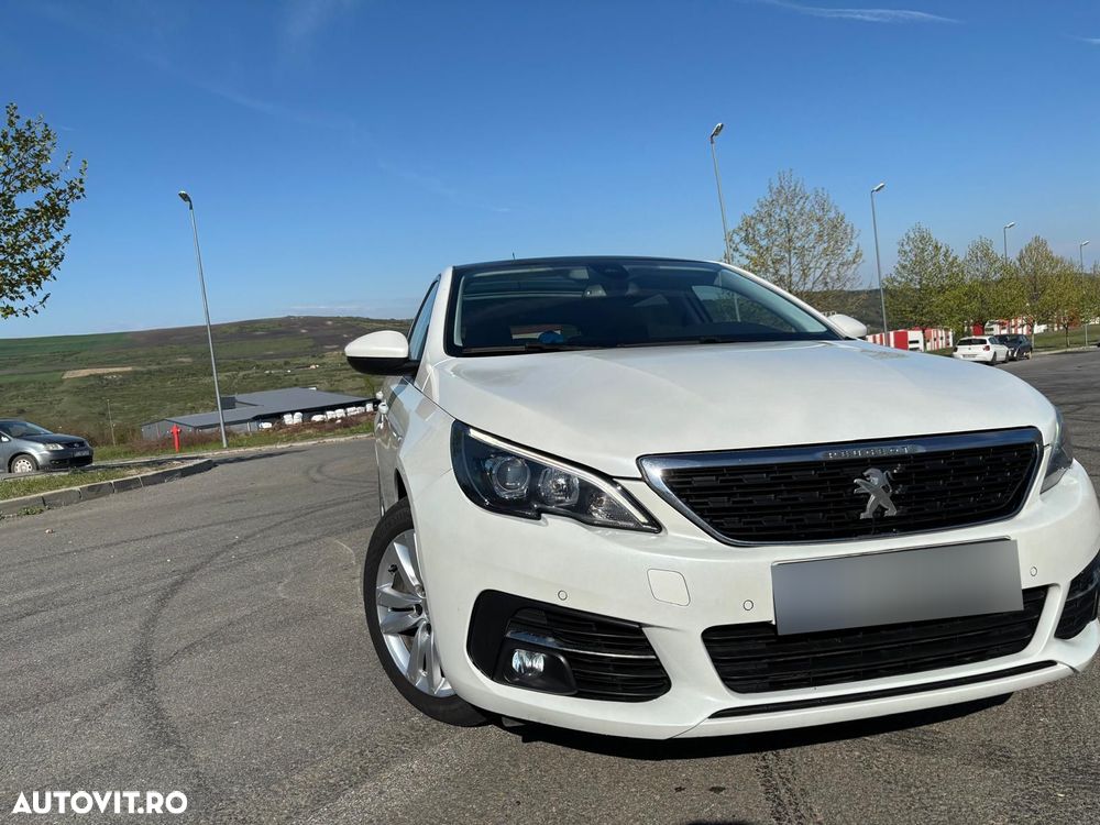 Peugeot 308 PureTech 110 Stop & Start Active Pack - 1