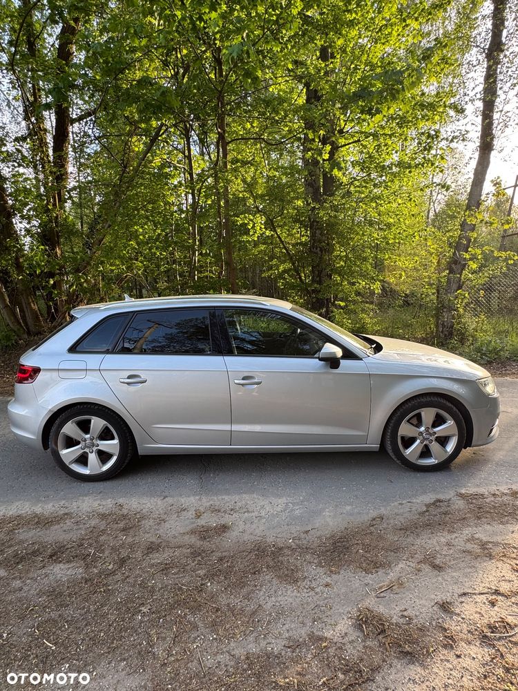 Audi A3 Sportback - 15