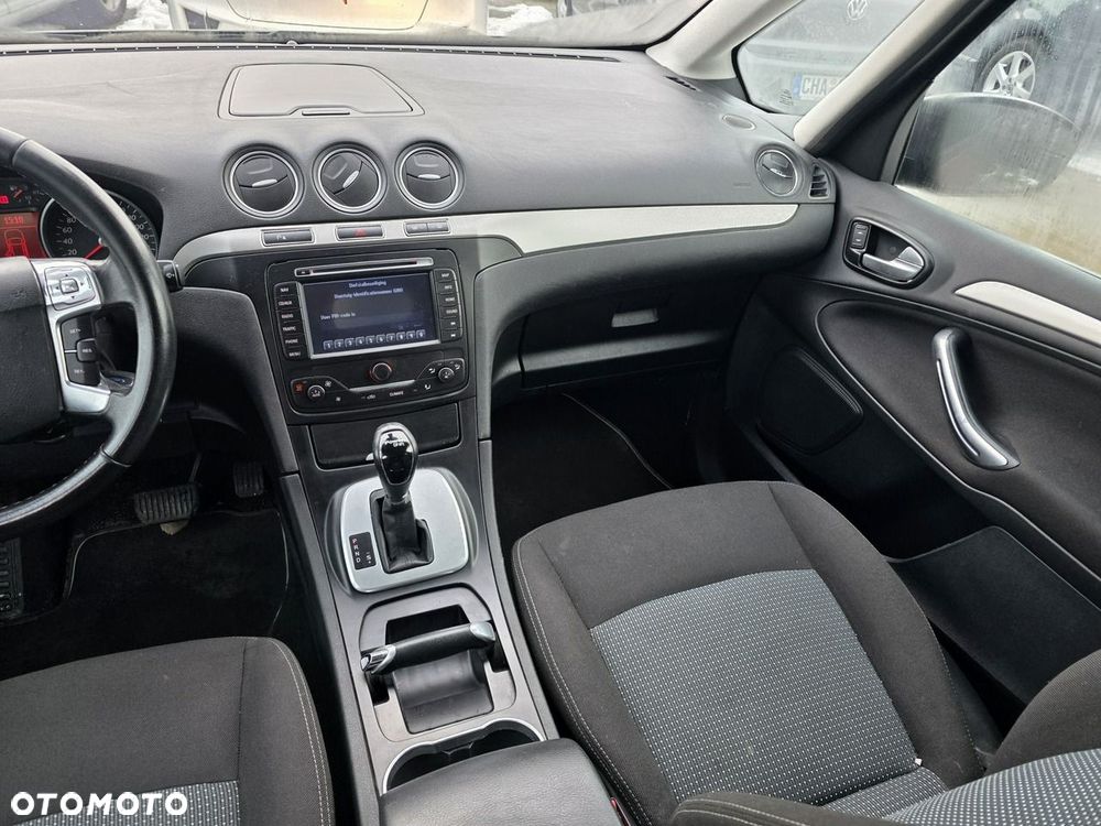 Ford Galaxy - 14