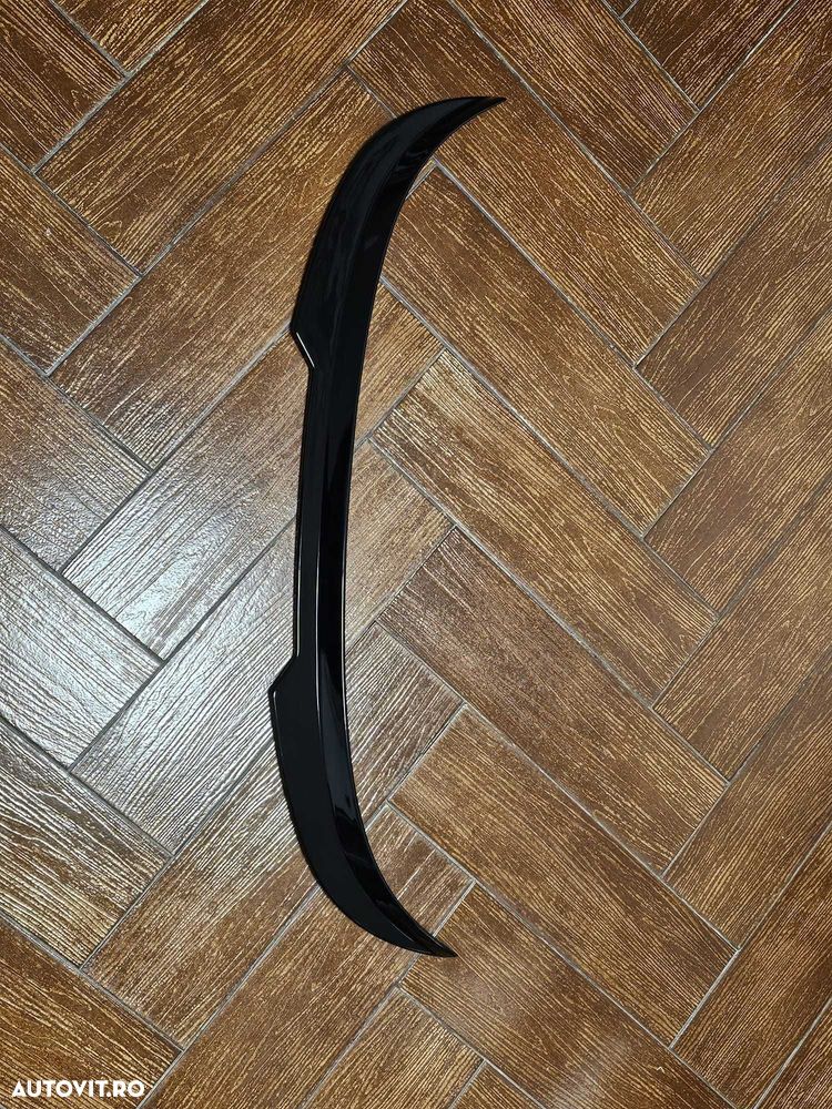 Eleron pentru haion Volkswagen Scirocco negru lucios - 5