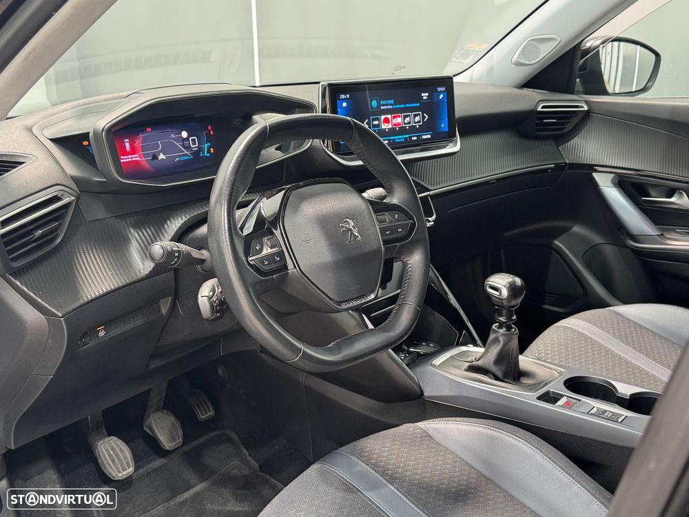 Peugeot 2008 1.2 PureTech Allure - 20