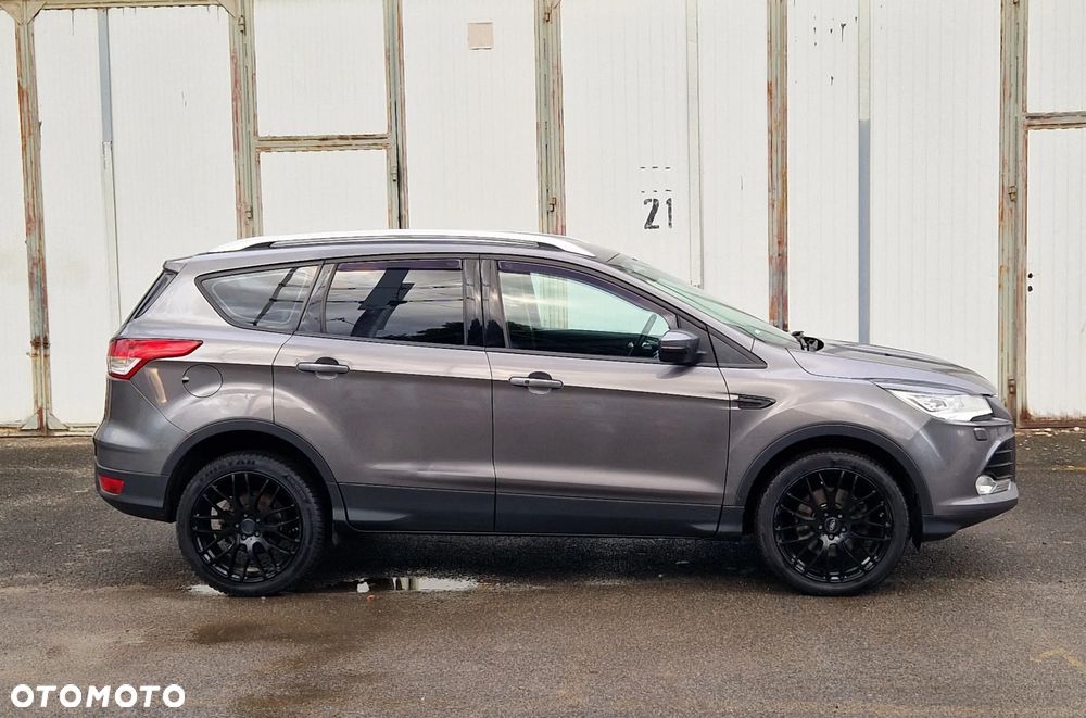 Ford Kuga 2.0 TDCi FWD Titanium - 12