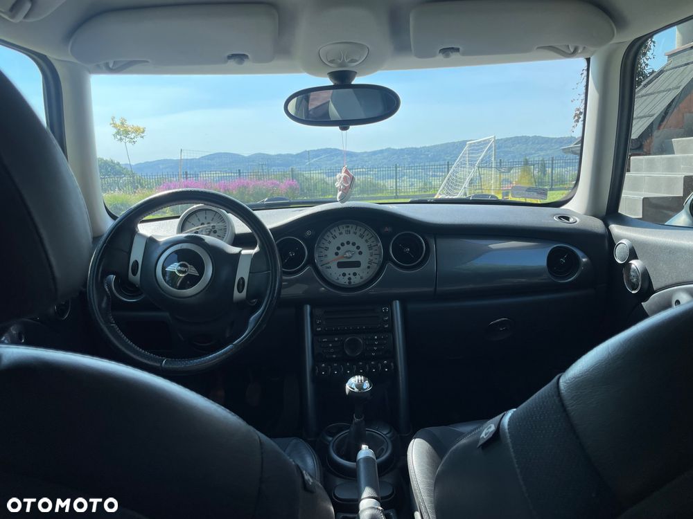 MINI Cooper Standard - 6