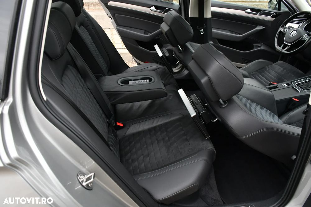 Volkswagen Passat 1.6 TDI SCR DSG Comfortline - 27