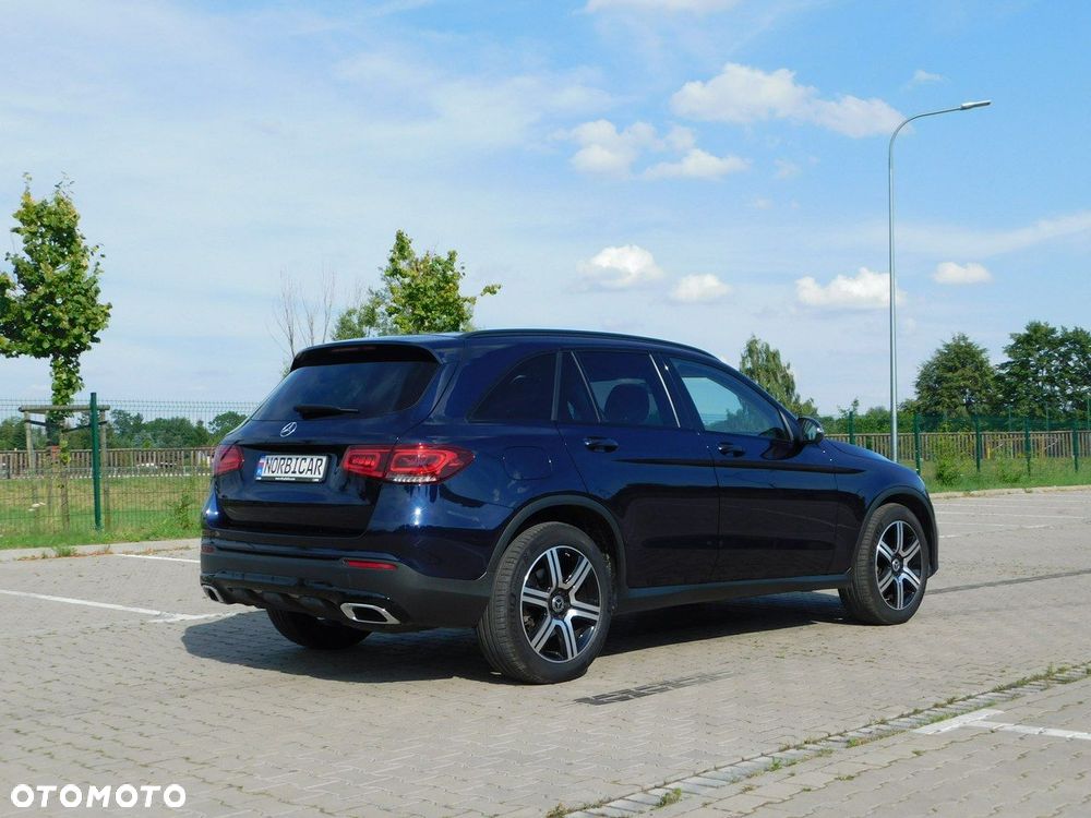 Mercedes-Benz GLC - 24