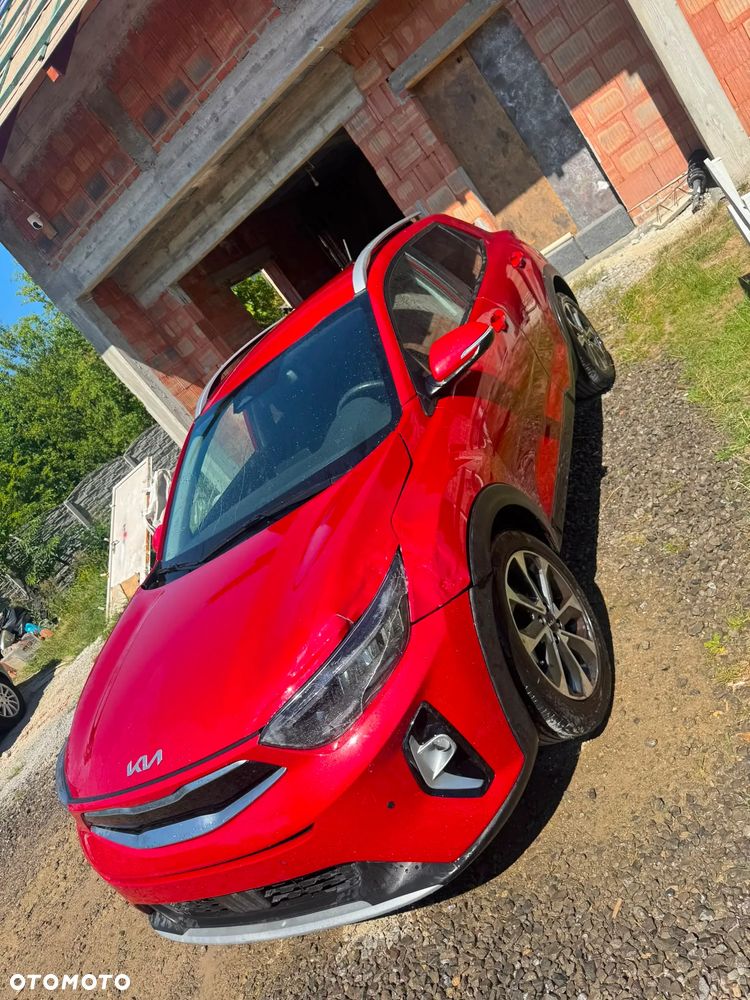 Kia Stonic 2023 photo 2
