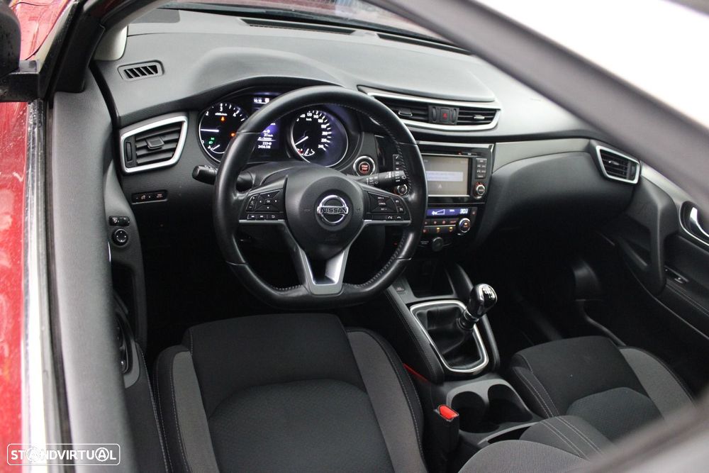 Nissan Qashqai 1.5 dCi N-Connecta - 35