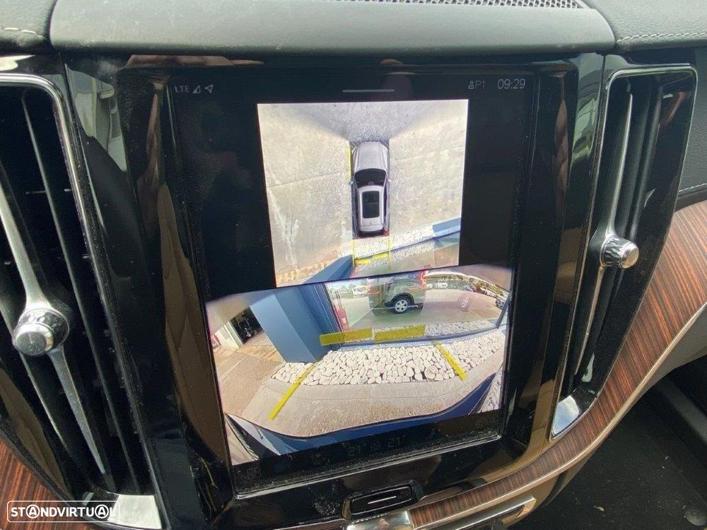 Volvo XC 60 2.0 T6 PHEV Ultra Bright - 20