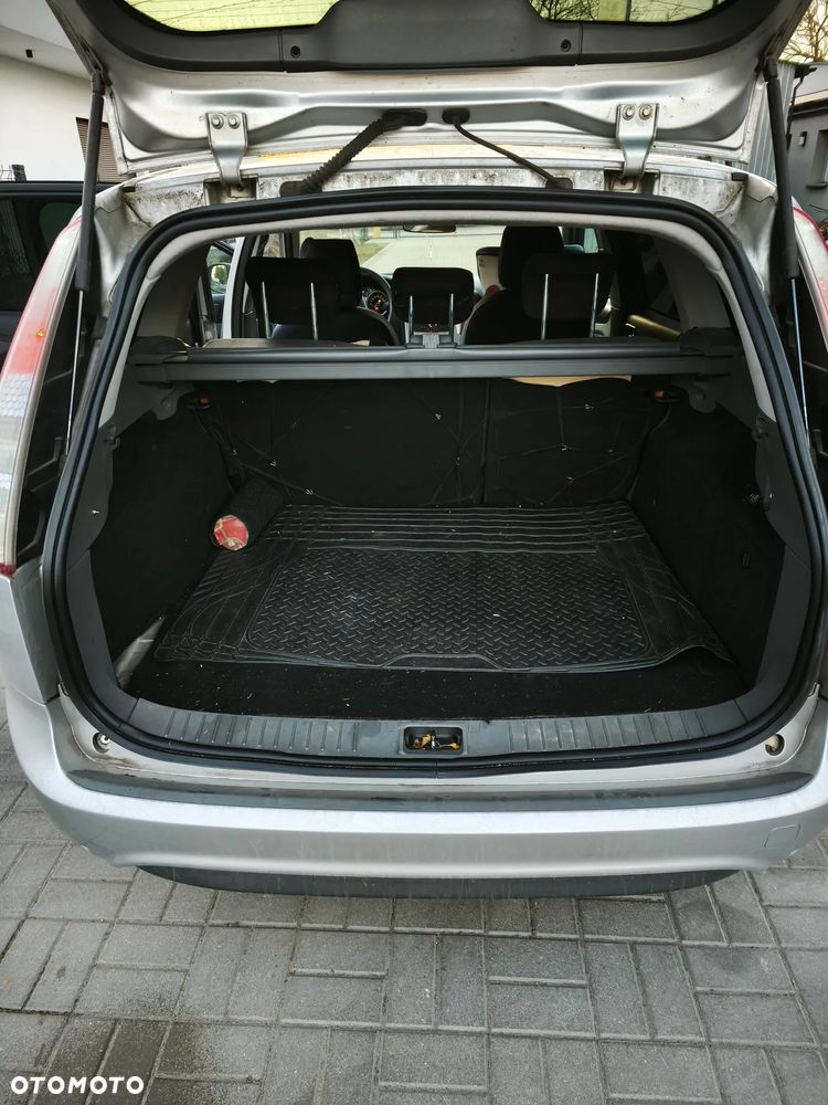 Ford Focus 1.8 TDCi Ambiente - 7