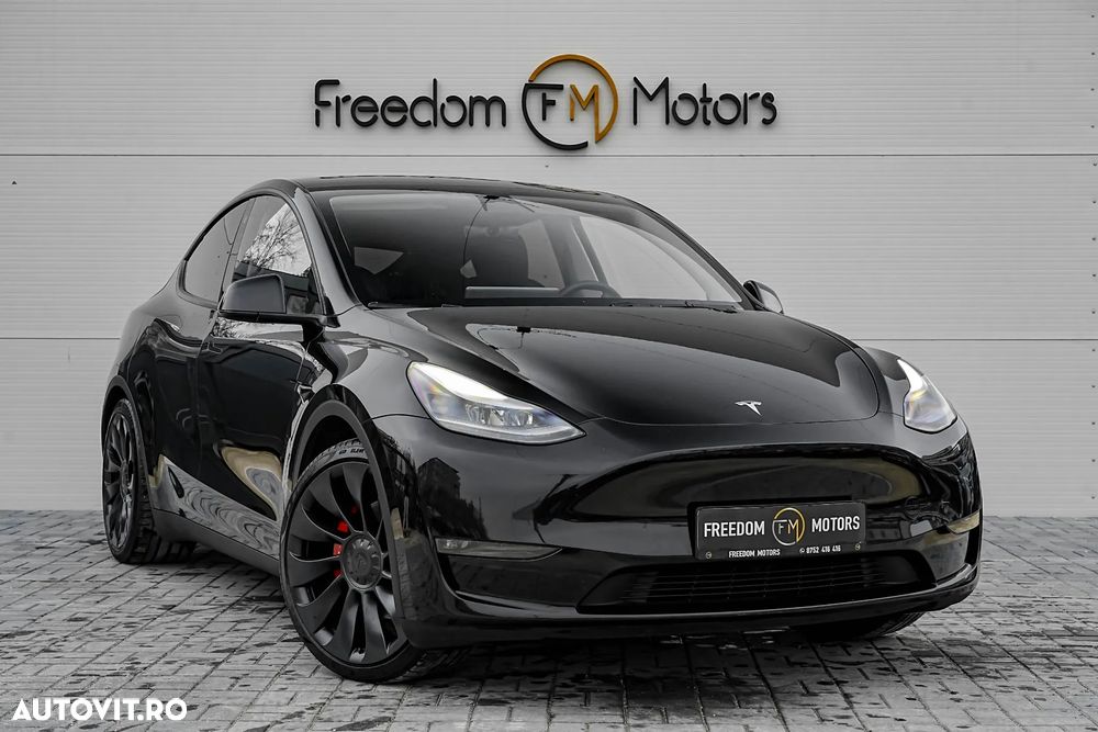 Tesla Model Y - 1