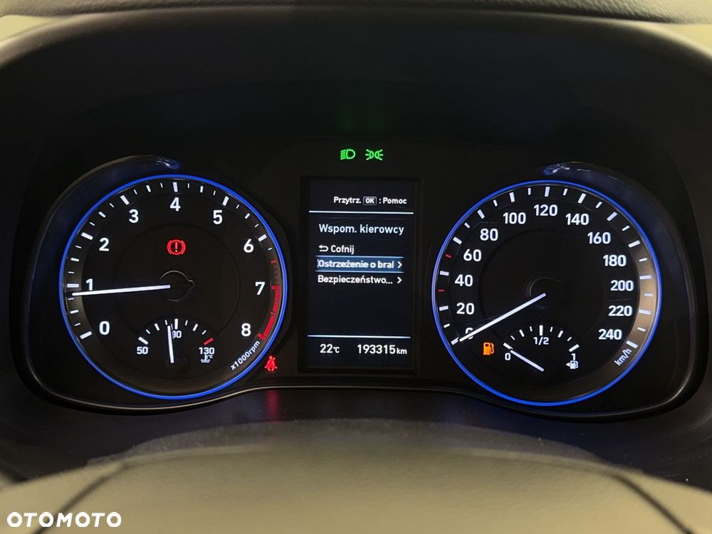 Hyundai Kona - 25