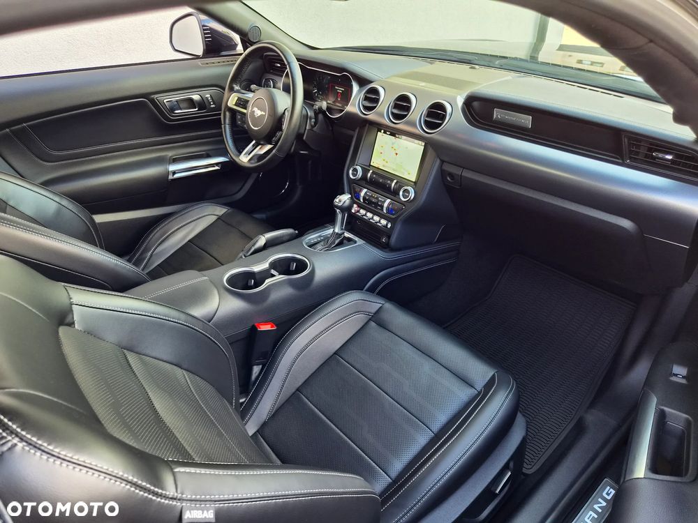 Ford Mustang - 20