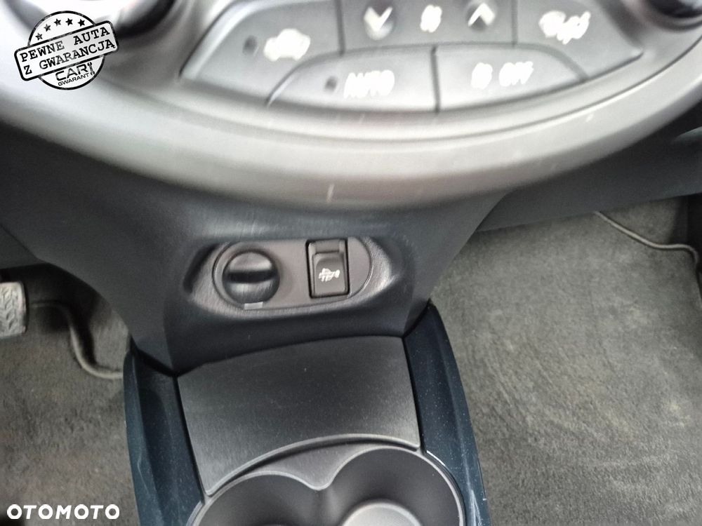 Toyota Yaris - 31