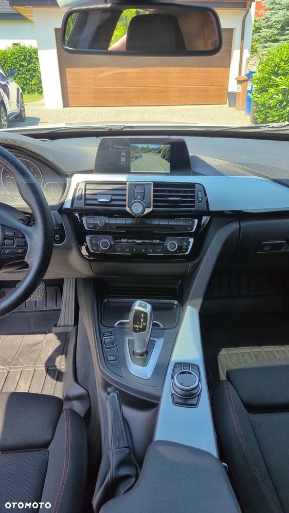BMW 3GT 330i xDrive Sport Line sport - 12