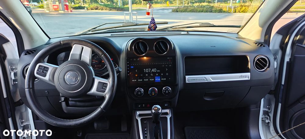 Jeep Compass - 8