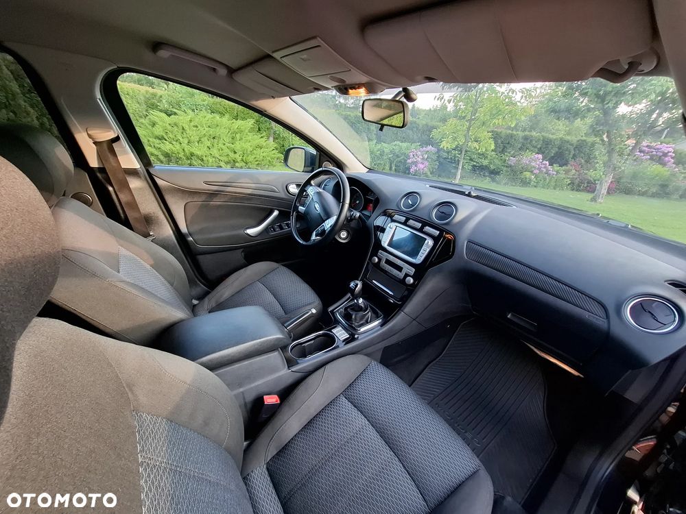 Ford Mondeo 2.5 Titanium S - 8