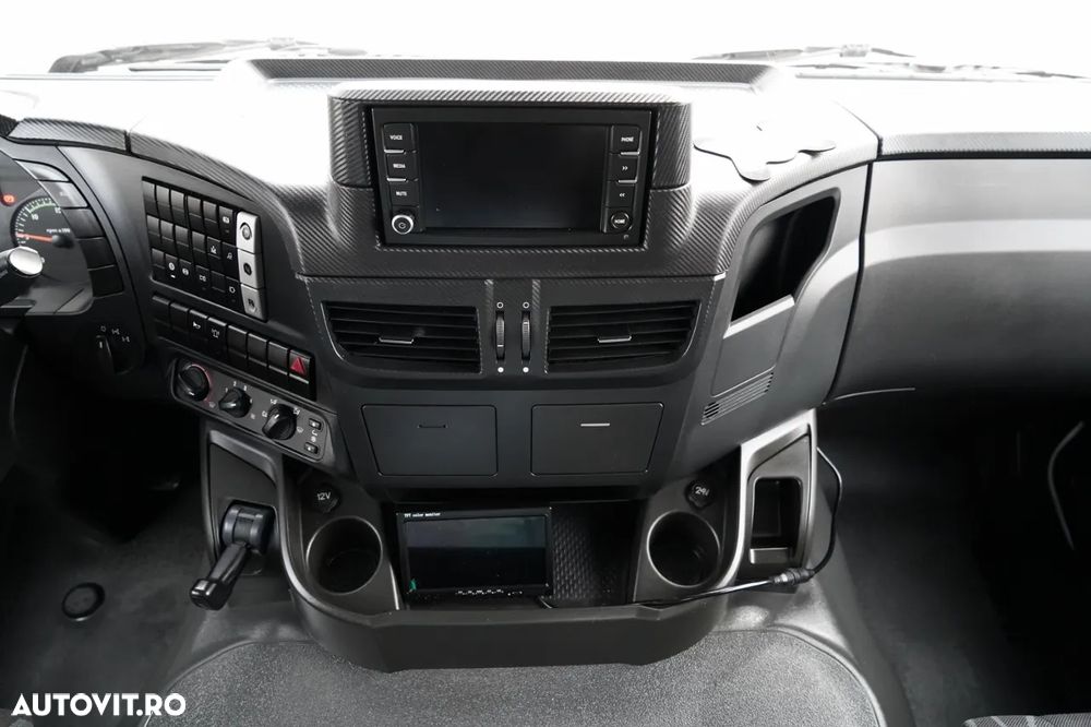 Iveco TRAKKER 450 / 8x4 / BASCULATOR / HYDRODOXY / BORDMATIC / EURO 6 / - 33